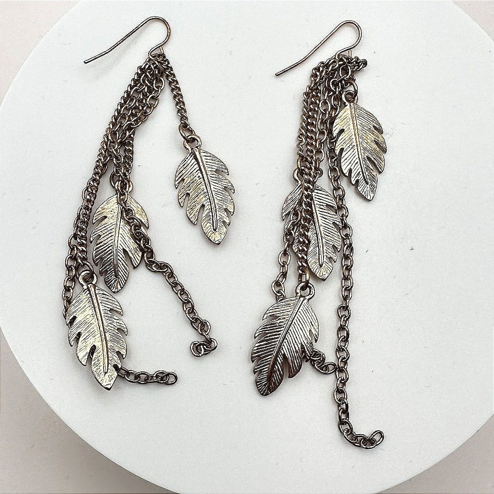 Vintage 80s Brass Leaf Tassel Earrings Multi-Chain Dangle Feathr Classic Jewelry